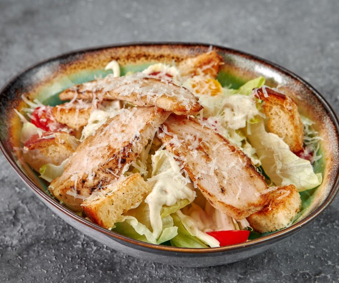 Цезарь с курицей