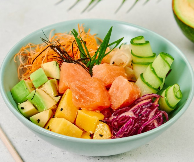 Поке острый лосось с манго STANDART