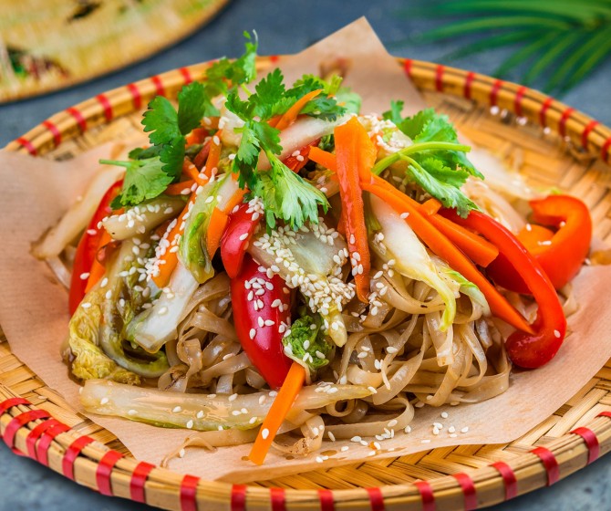 Удон с сезонными овощами 